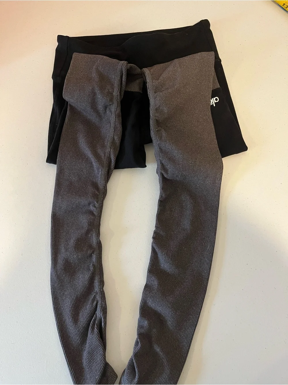 ALO Goddess ribbed Yoga Two-Tone High-Rise Leggings - Black & Gray